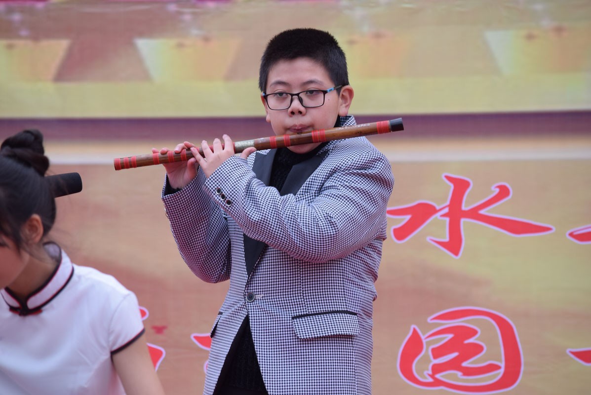 响水第一初级中学首届校园十佳歌手总决赛