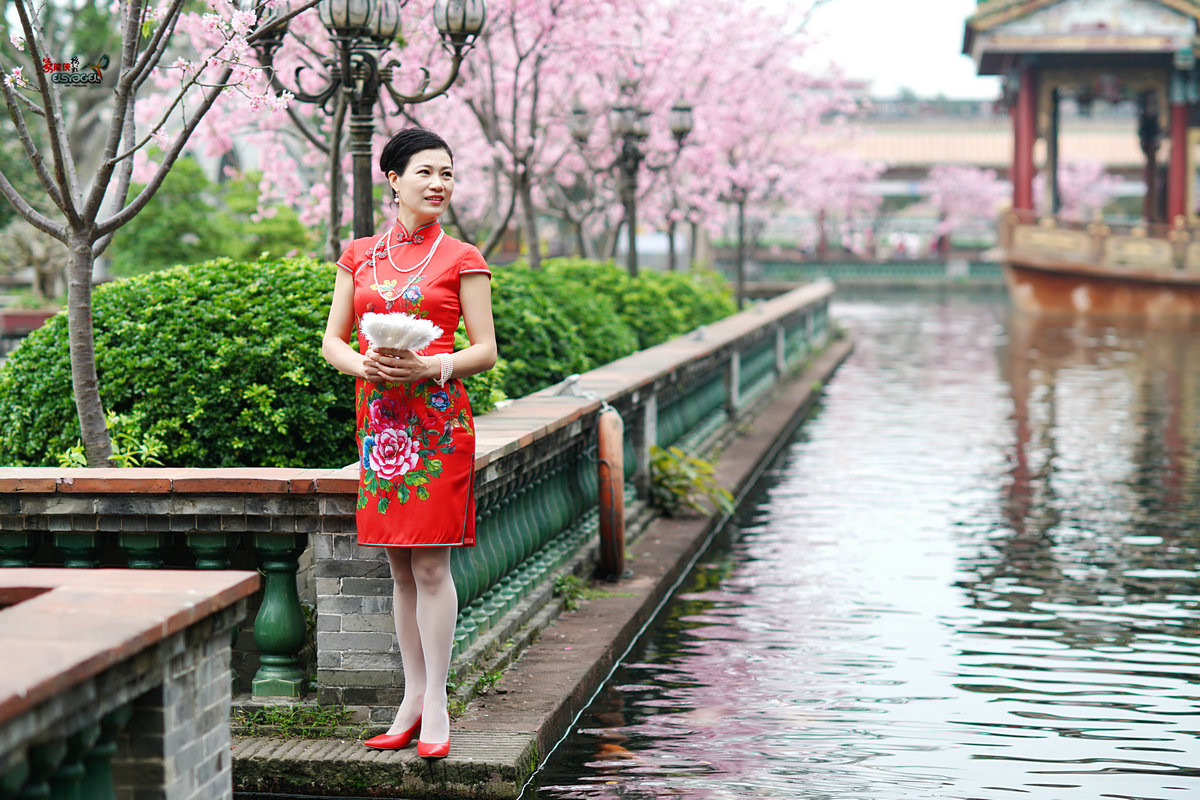 【宝墨园旗袍】 -----寿红