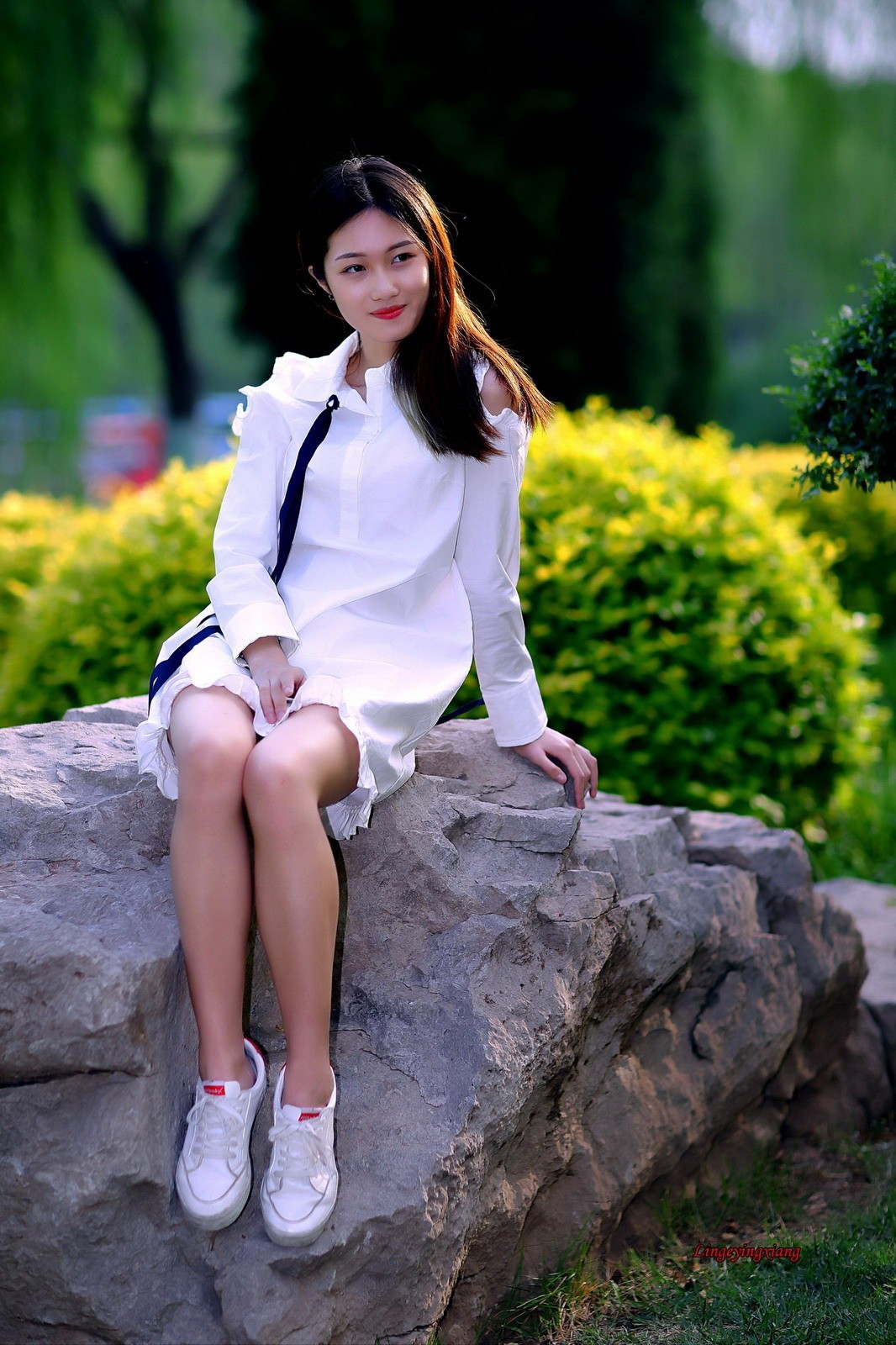 漂亮的大二女生南翠屏活动人像习拍