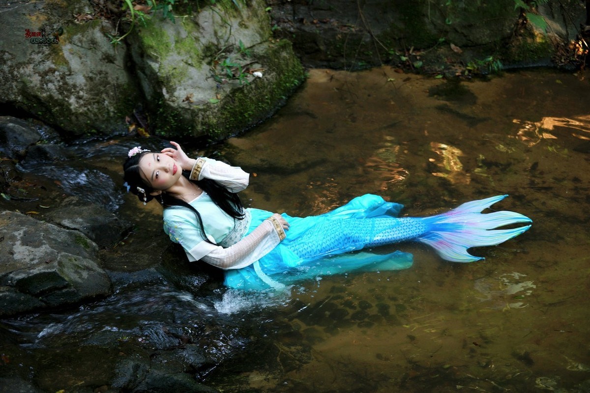 穿越落水汉服美人鱼洛离