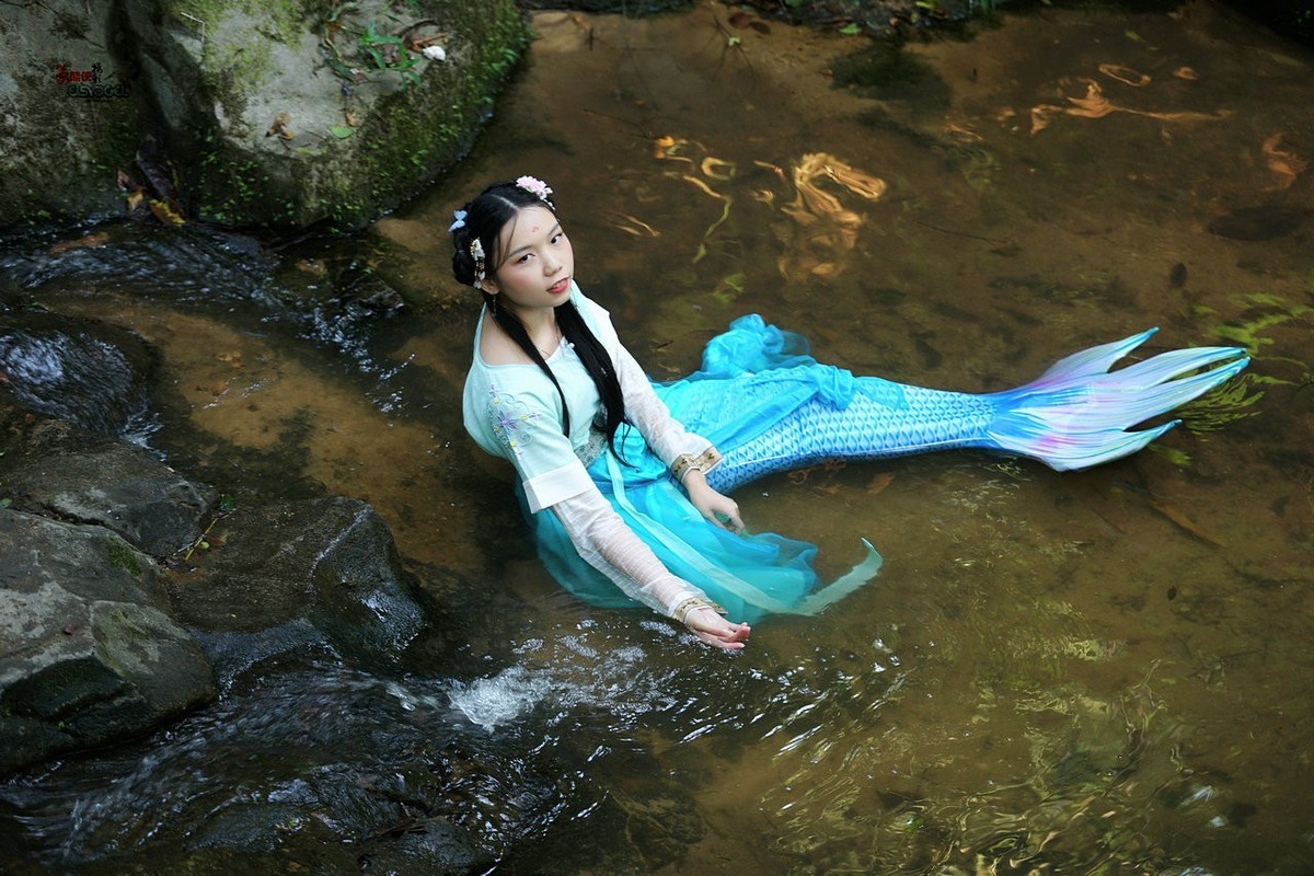 穿越落水汉服美人鱼洛离
