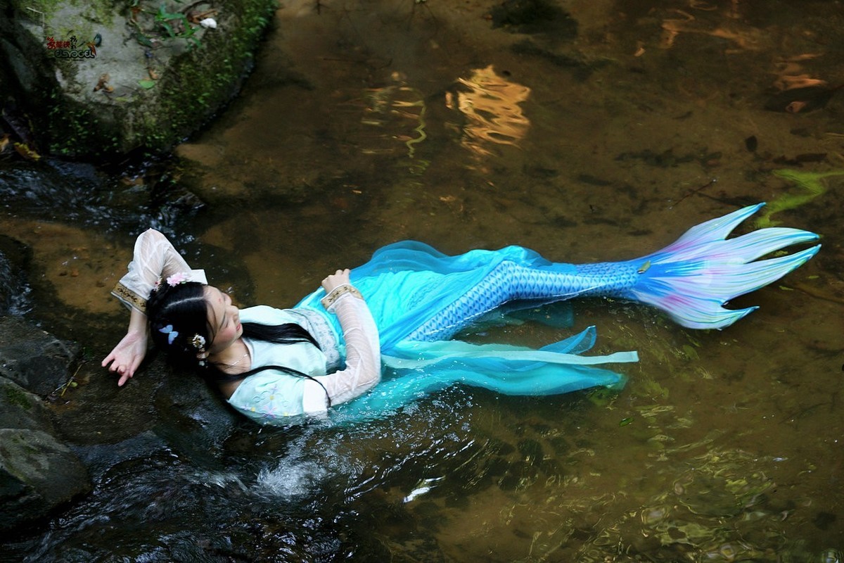 穿越落水汉服美人鱼洛离