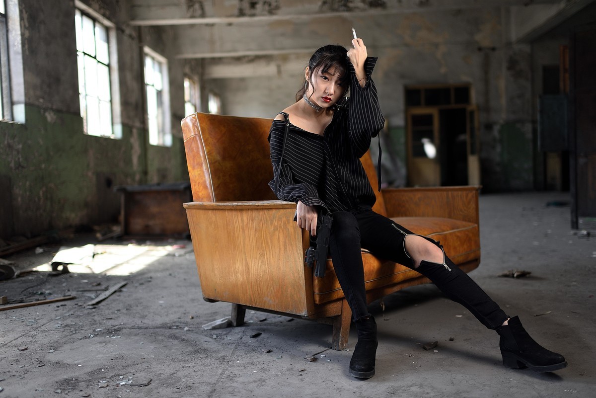 尼康3514g废墟美女人像