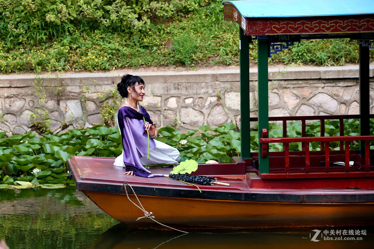 一组模特人像蹭拍