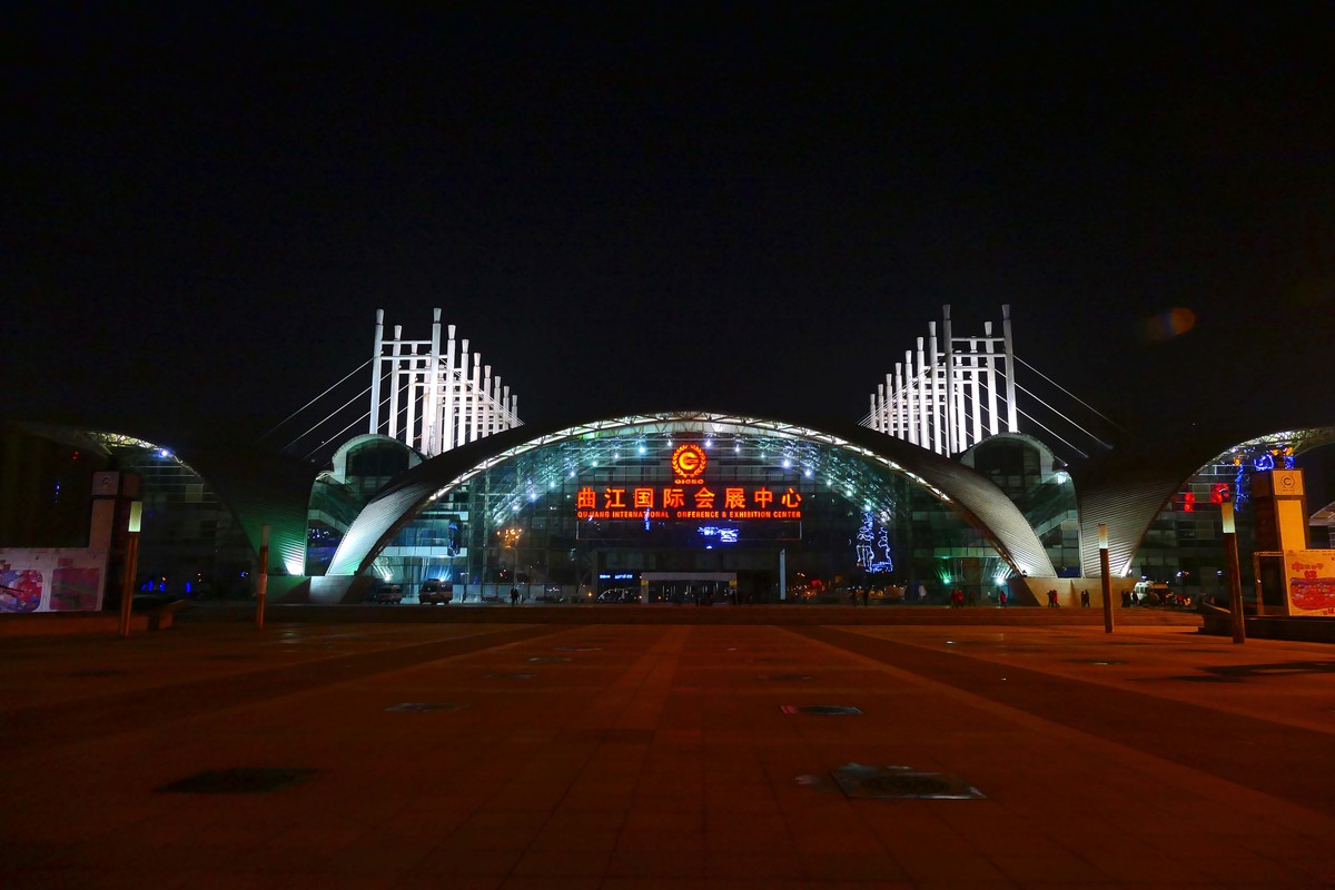 发几个续航测试，自动对焦测试和几张西安夜景