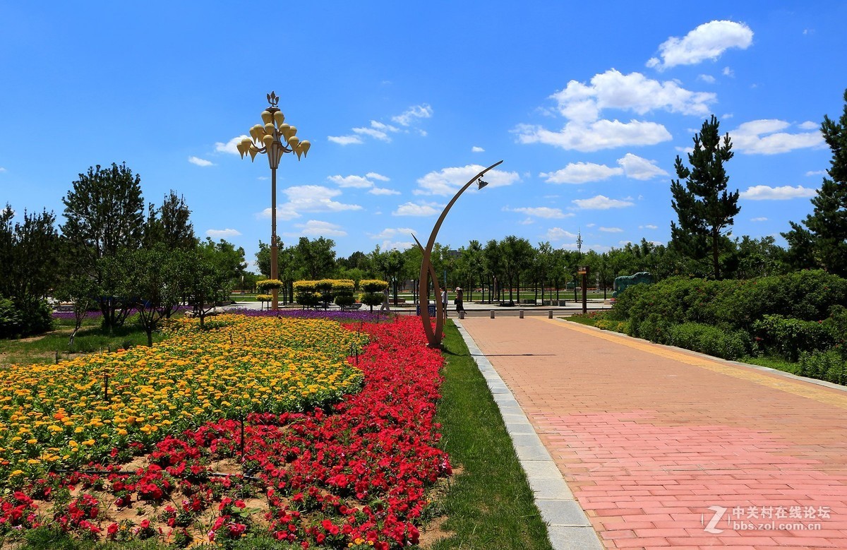 内蒙鄂尔多斯康巴什新区亚洲雕塑艺术主题公园蒙古象棋广场