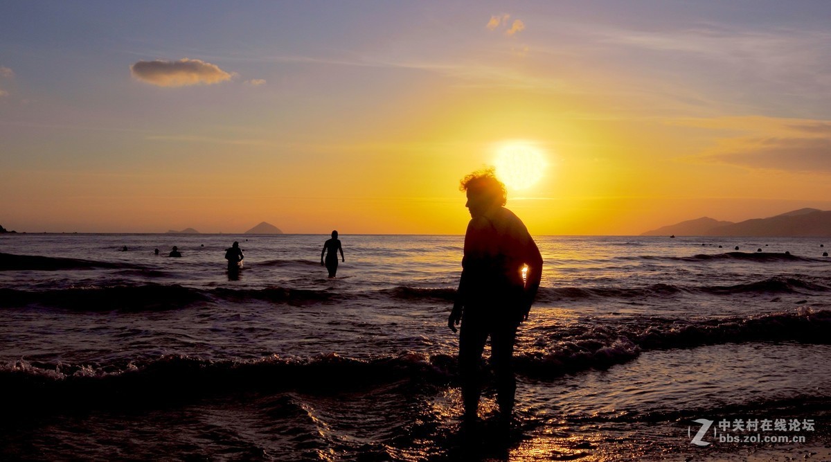 越南芽庄海上日出3。