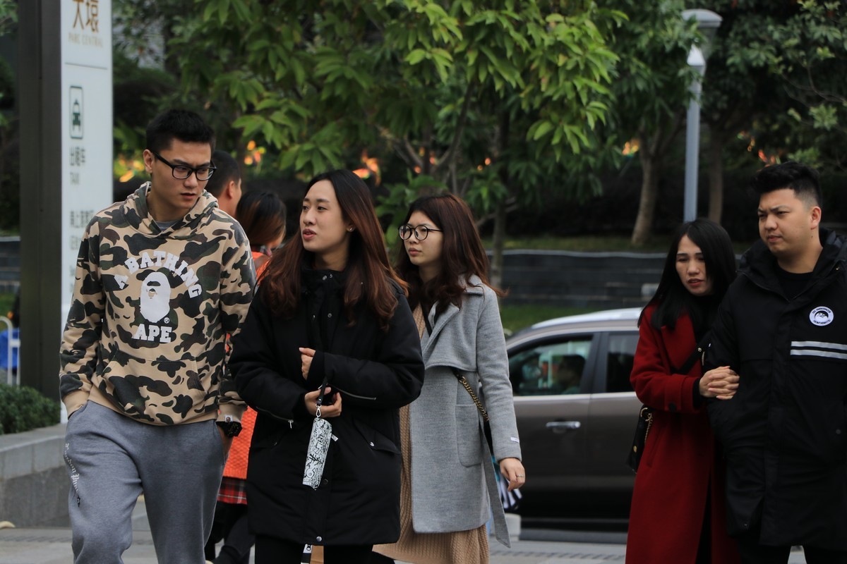 广州天河街拍众生相，请大师指点。