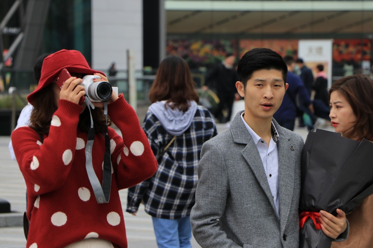 广州天河街拍众生相，请大师指点。