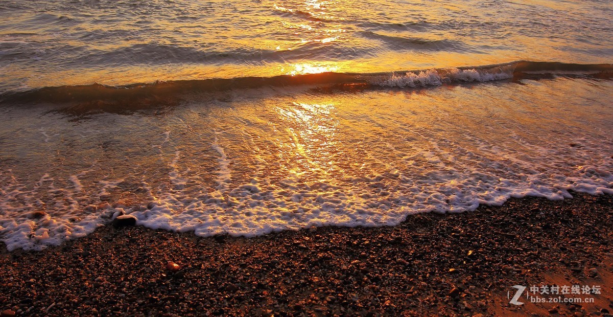 越南芽庄海上日出3。