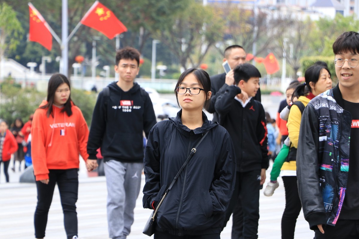 广州天河街拍众生相，请大师指点。