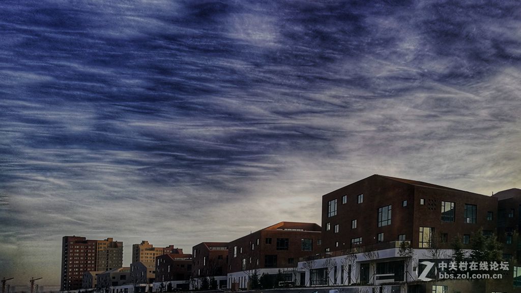 青岛中学工地的早晨