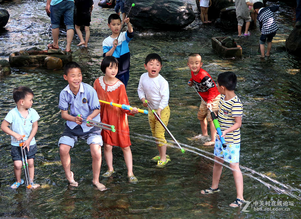 《献给孩子们（2）---水仗》