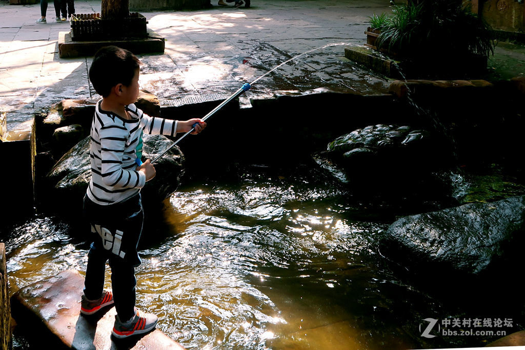 《献给孩子们（2）---水仗》