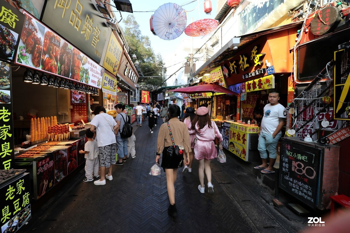 曾厝垵小吃街掠影