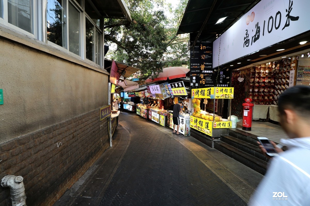 曾厝垵小吃街掠影