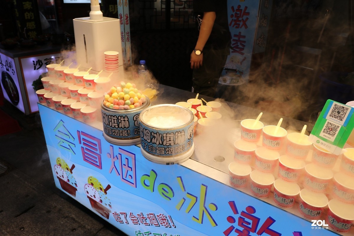 曾厝垵小吃街掠影