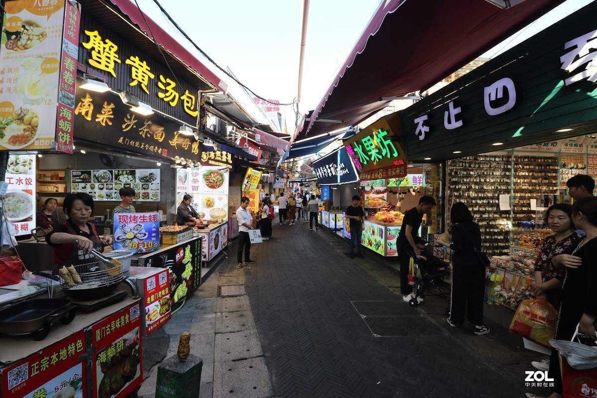 曾厝垵小吃街掠影