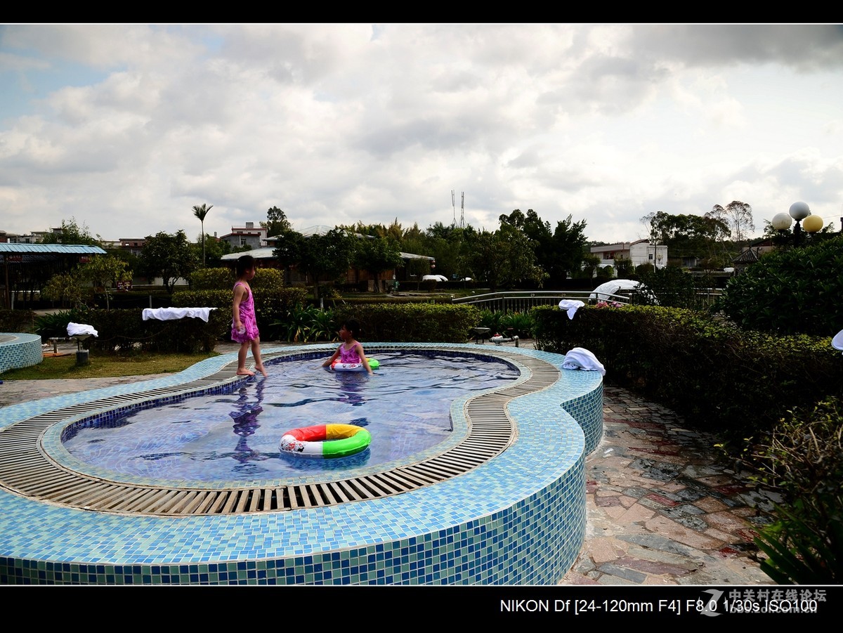 五华汤湖热矿泥山庄。