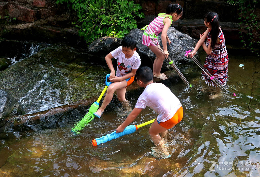 《献给孩子们（2）---水仗》