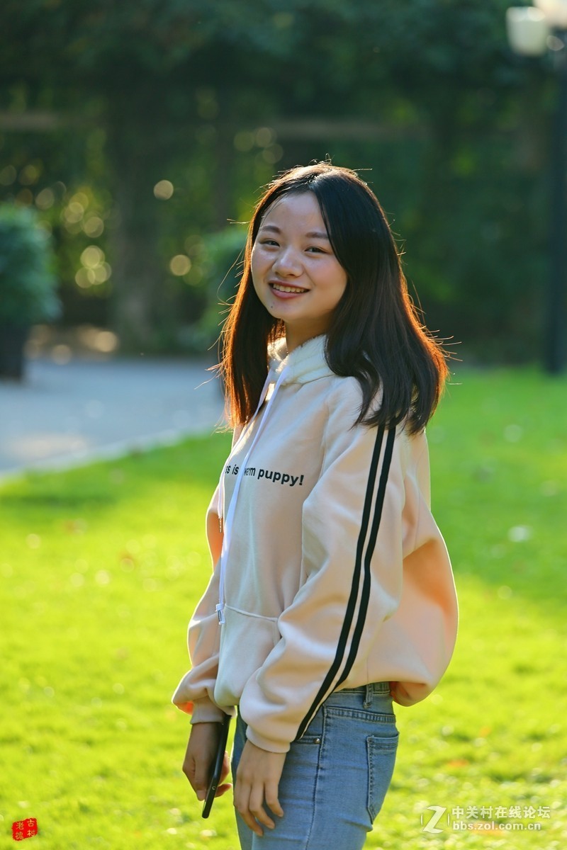 西大女学生上