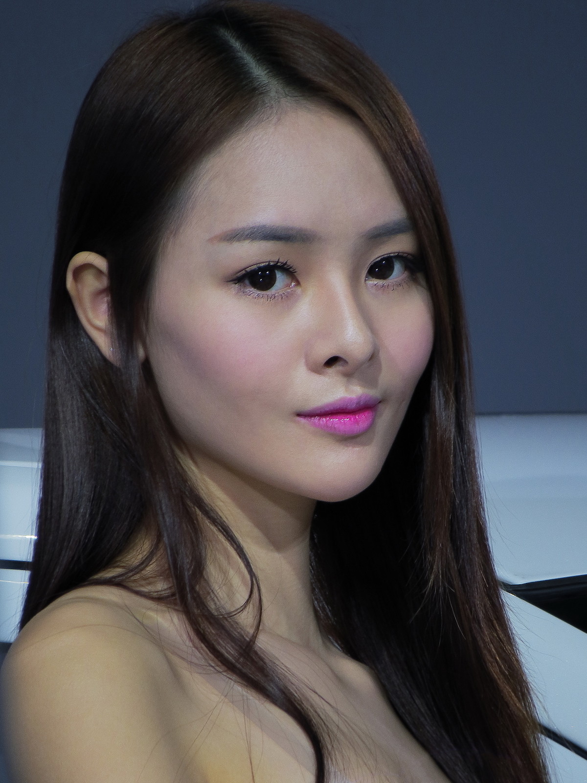 终于等到你转脸了