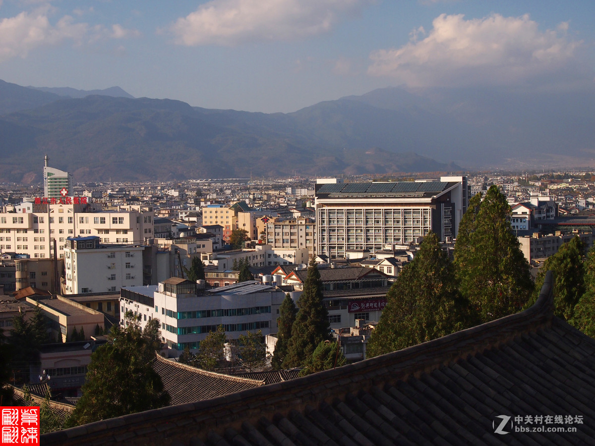 丽江市新城区一角