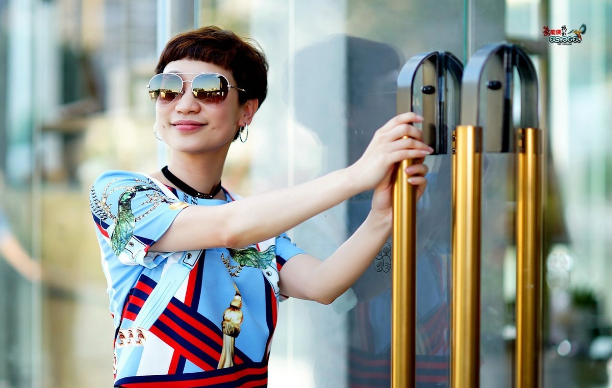 【夏日风情】 ---钟茜