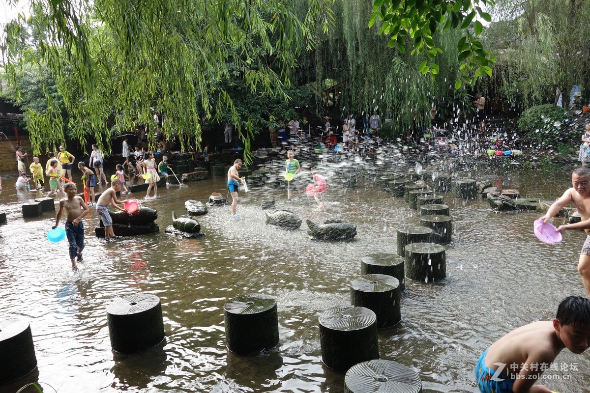 成都黄龙溪——打水杖