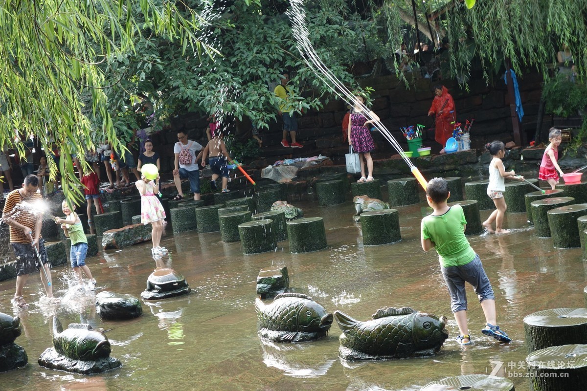 成都黄龙溪——打水杖