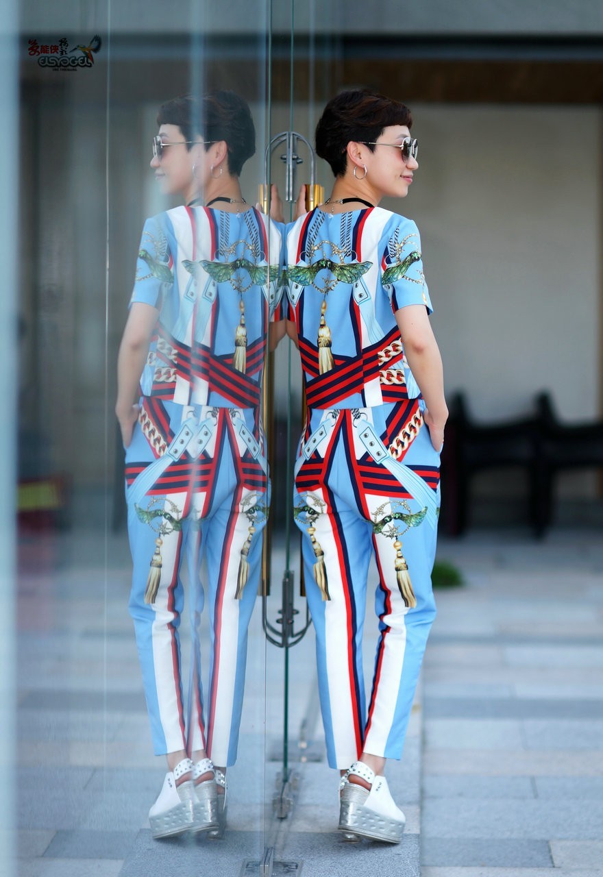 【夏日风情】 ---钟茜