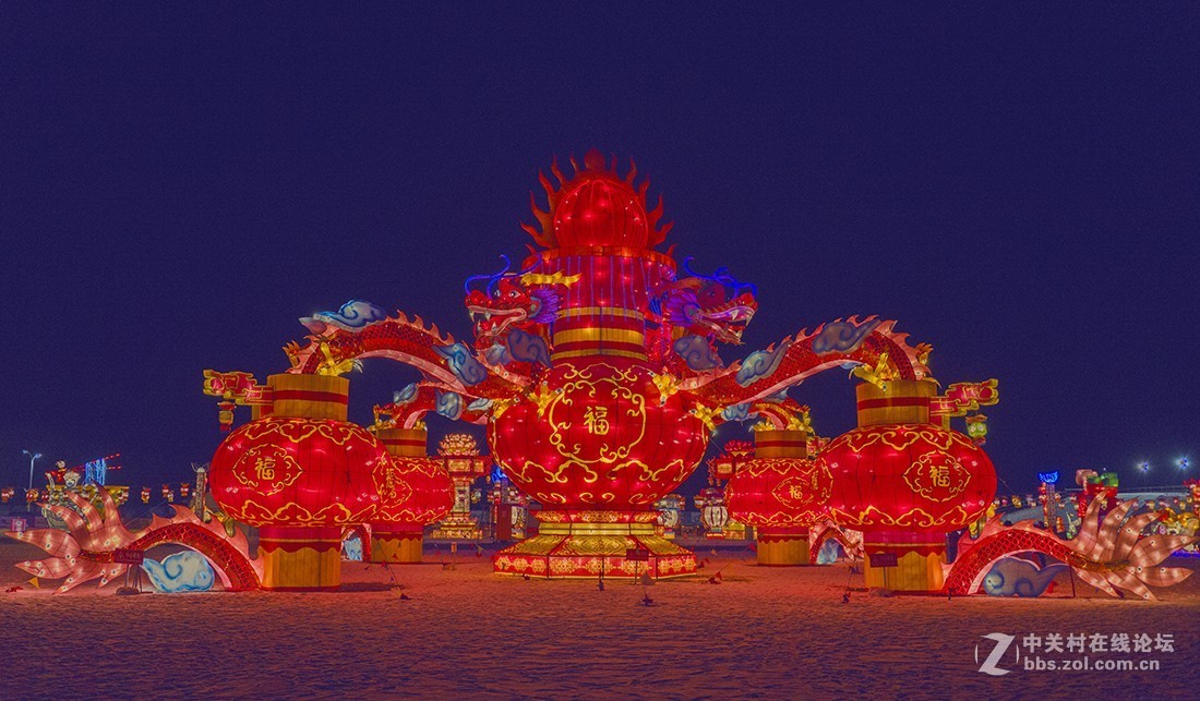 丰衣足食赏花灯