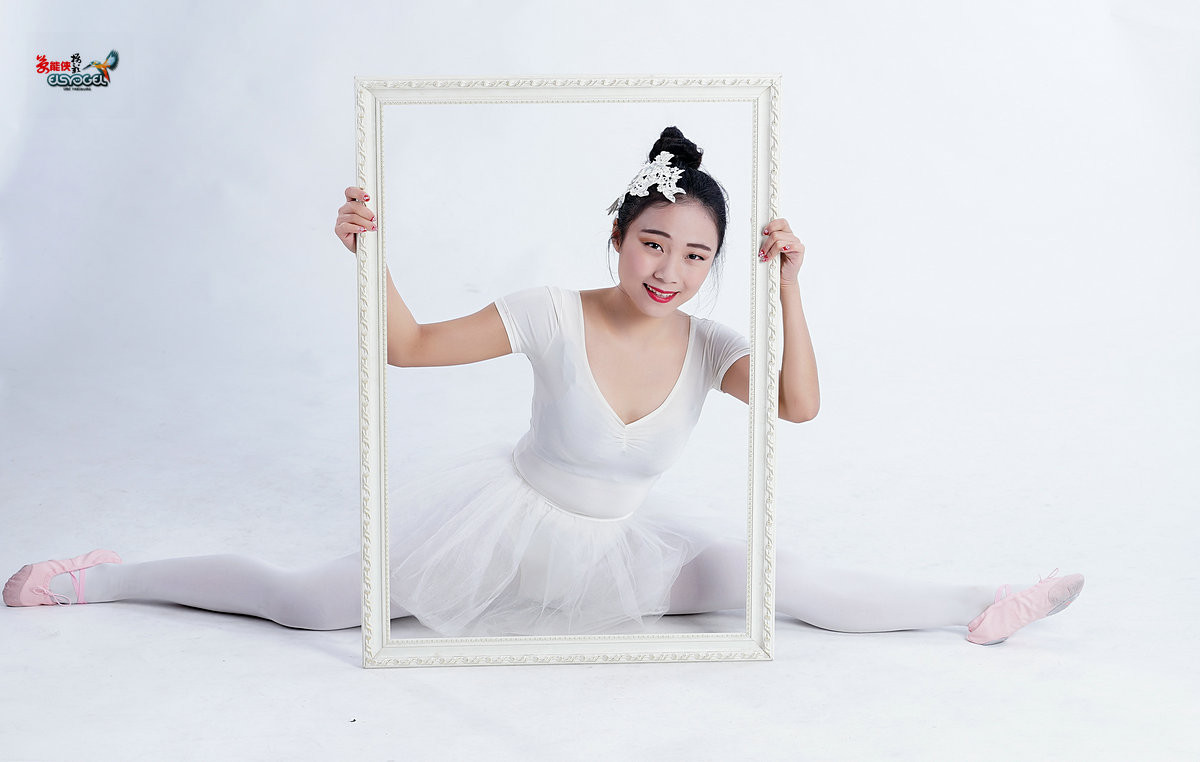 棚拍【框中美少女】------莹莹