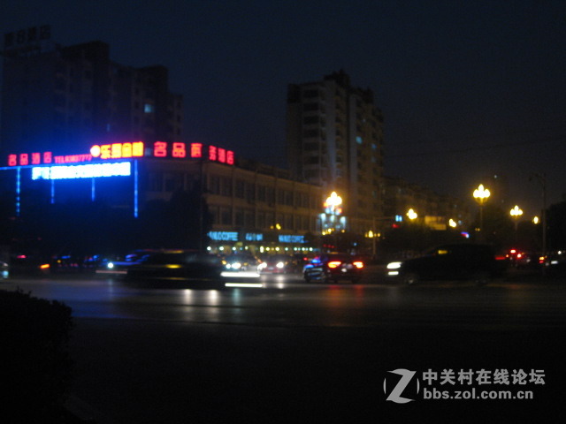 #ZOL国庆随手拍#易豪投资者交易投资中心夜景