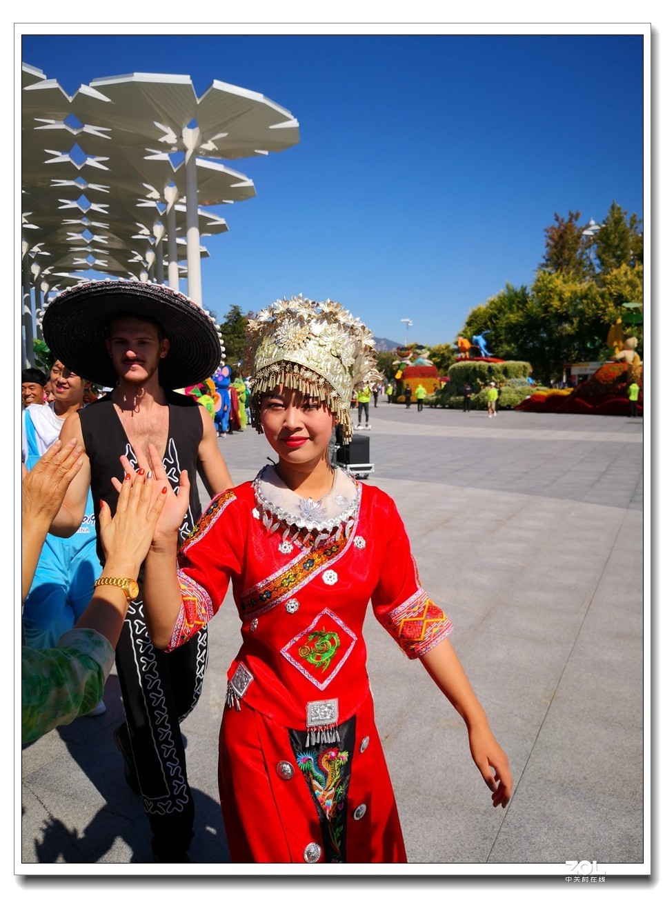 北京自由行【43】世博园花车表演