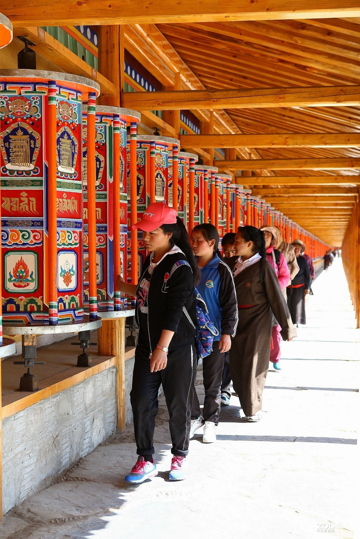 拉卜楞寺转经筒