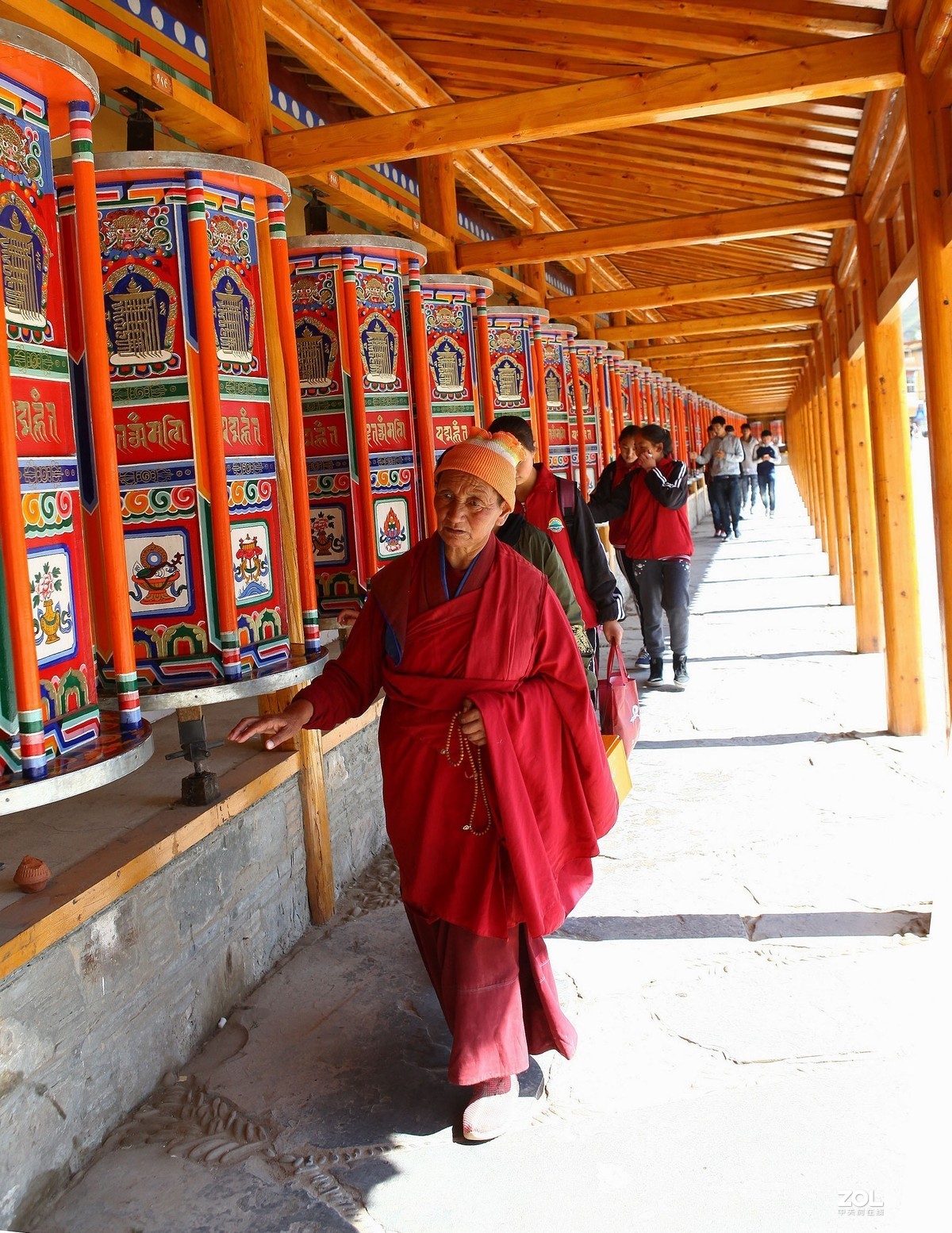 拉卜楞寺转经筒