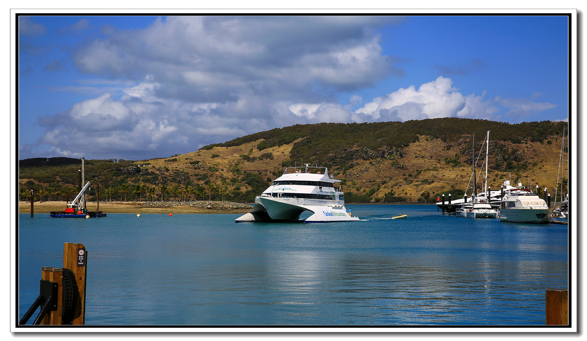 《汉密尔顿岛的游船码头》