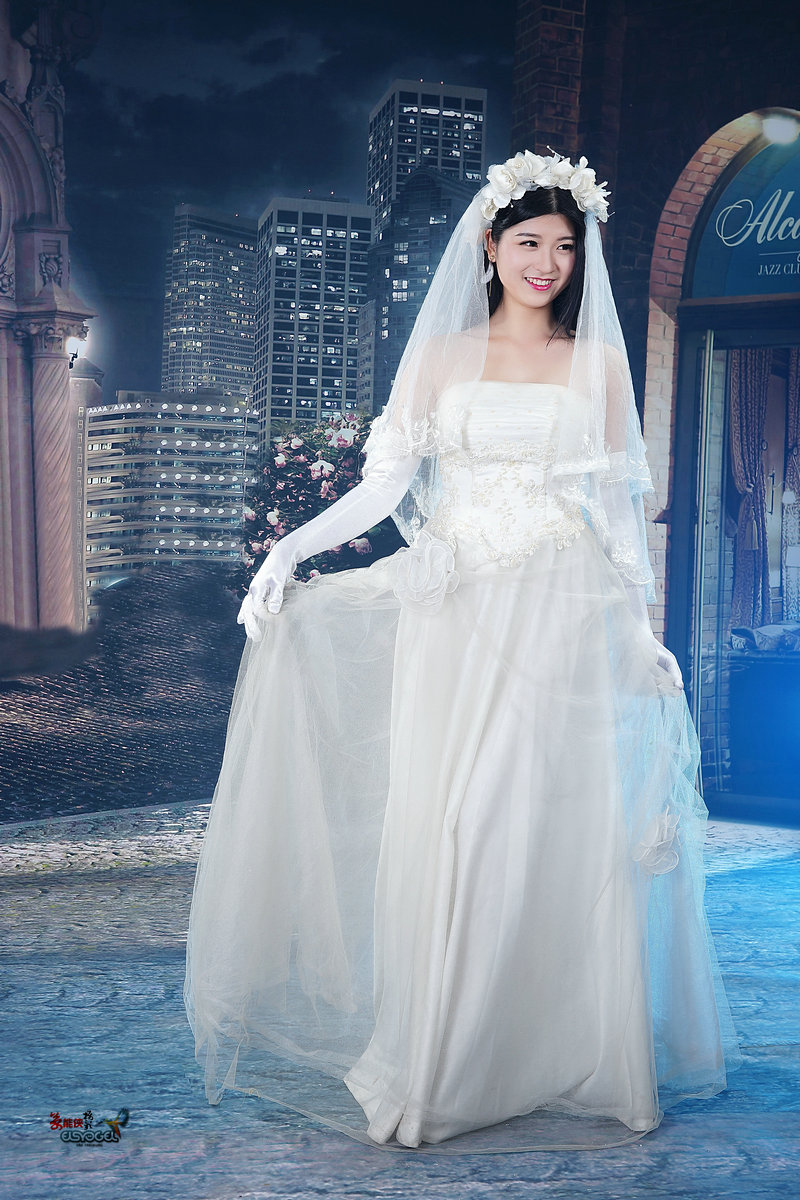 婚纱少女文雯