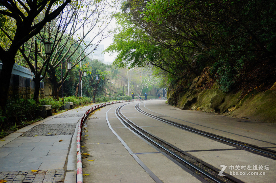 厦门铁路公园沿线漫步行走