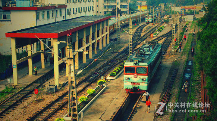 厦门铁路公园沿线漫步行走