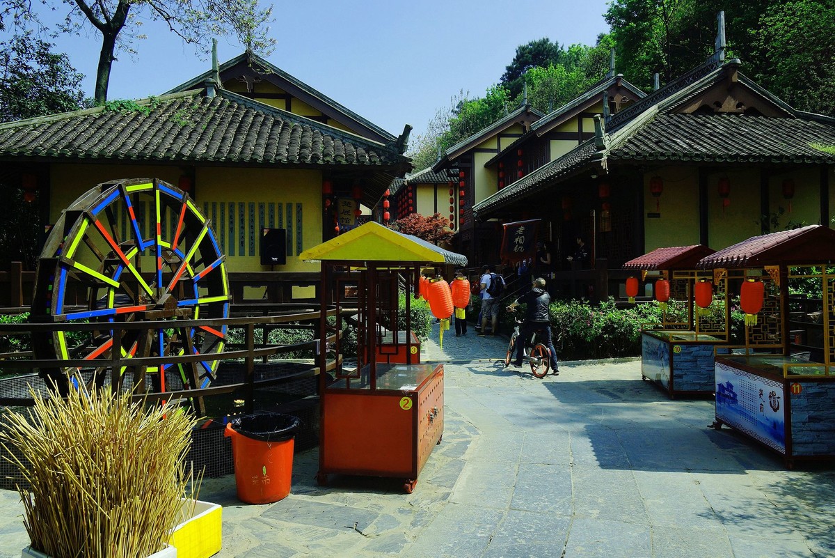 武汉印象-----东湖楚城内的楚街随拍。。。。。。。。