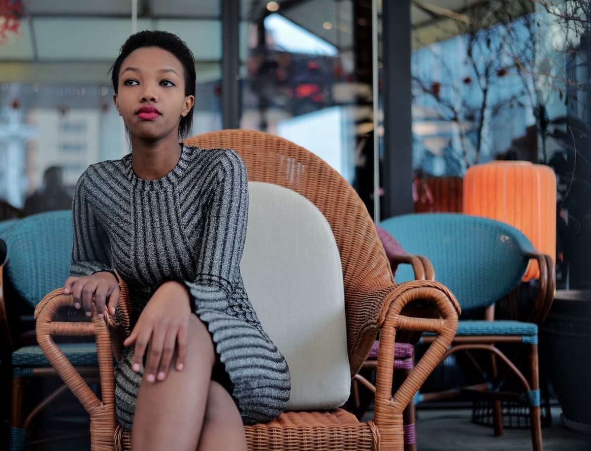 周末约拍非洲卢旺达美女留学生