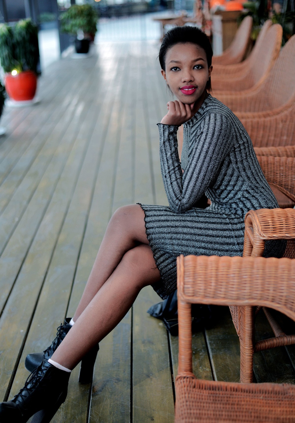 周末约拍非洲卢旺达美女留学生