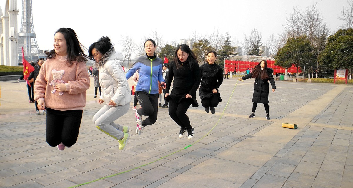 2018女神节跳大绳手机版