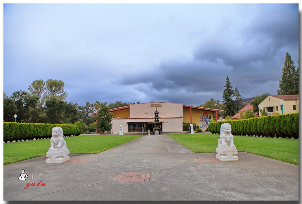 北加州万佛圣城