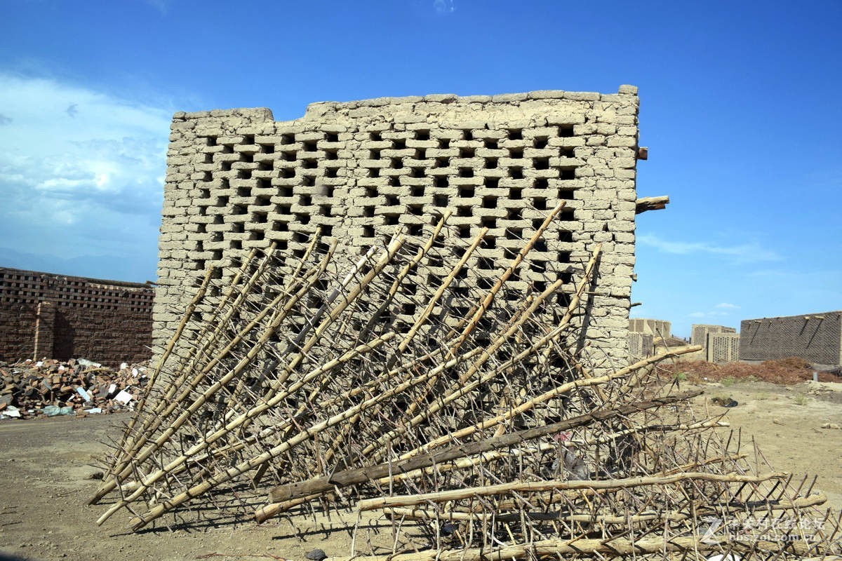 2017夏 长沙到喀什（42）葡萄晾房