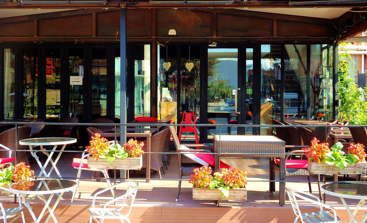 上海民生现代美术馆（奥林巴斯SP-100EE）