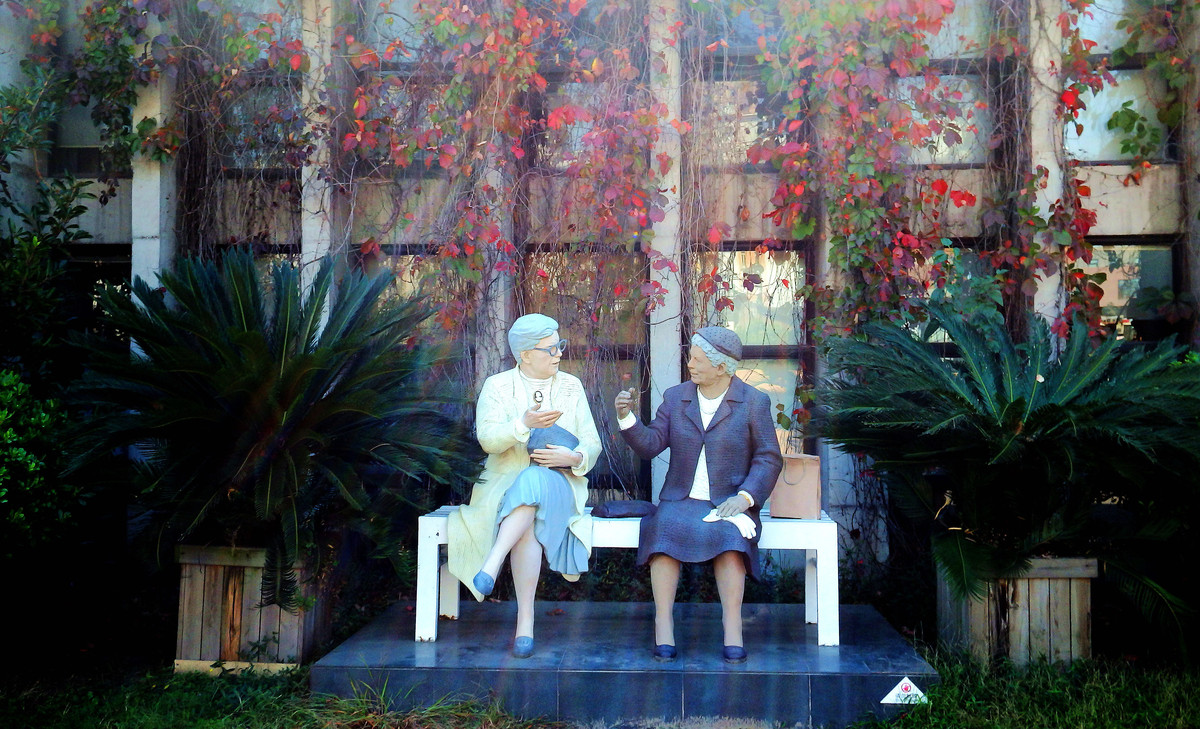 上海民生现代美术馆（奥林巴斯SP-100EE）