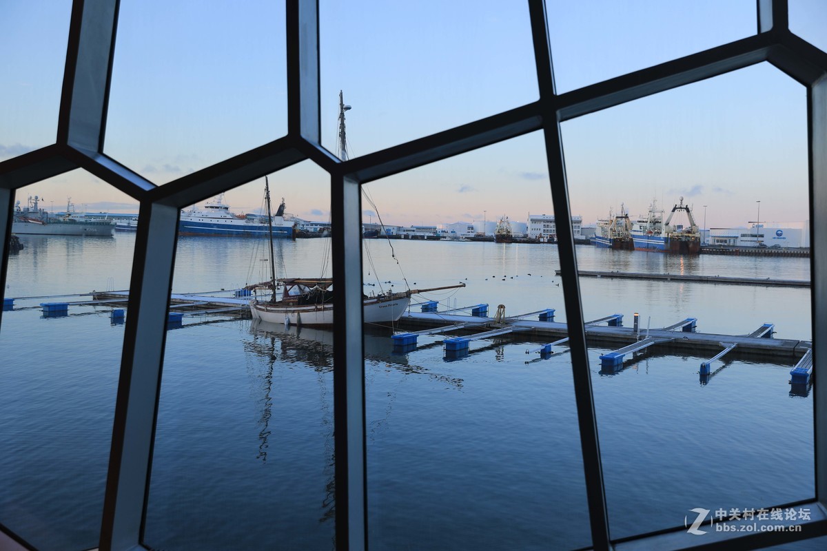 冰岛－暮色中的雷克雅未克